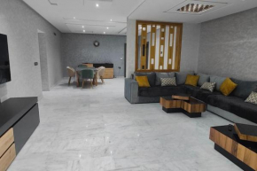 Luxe HUGE & SPACIOUS Modern 3BR City Center TANGER